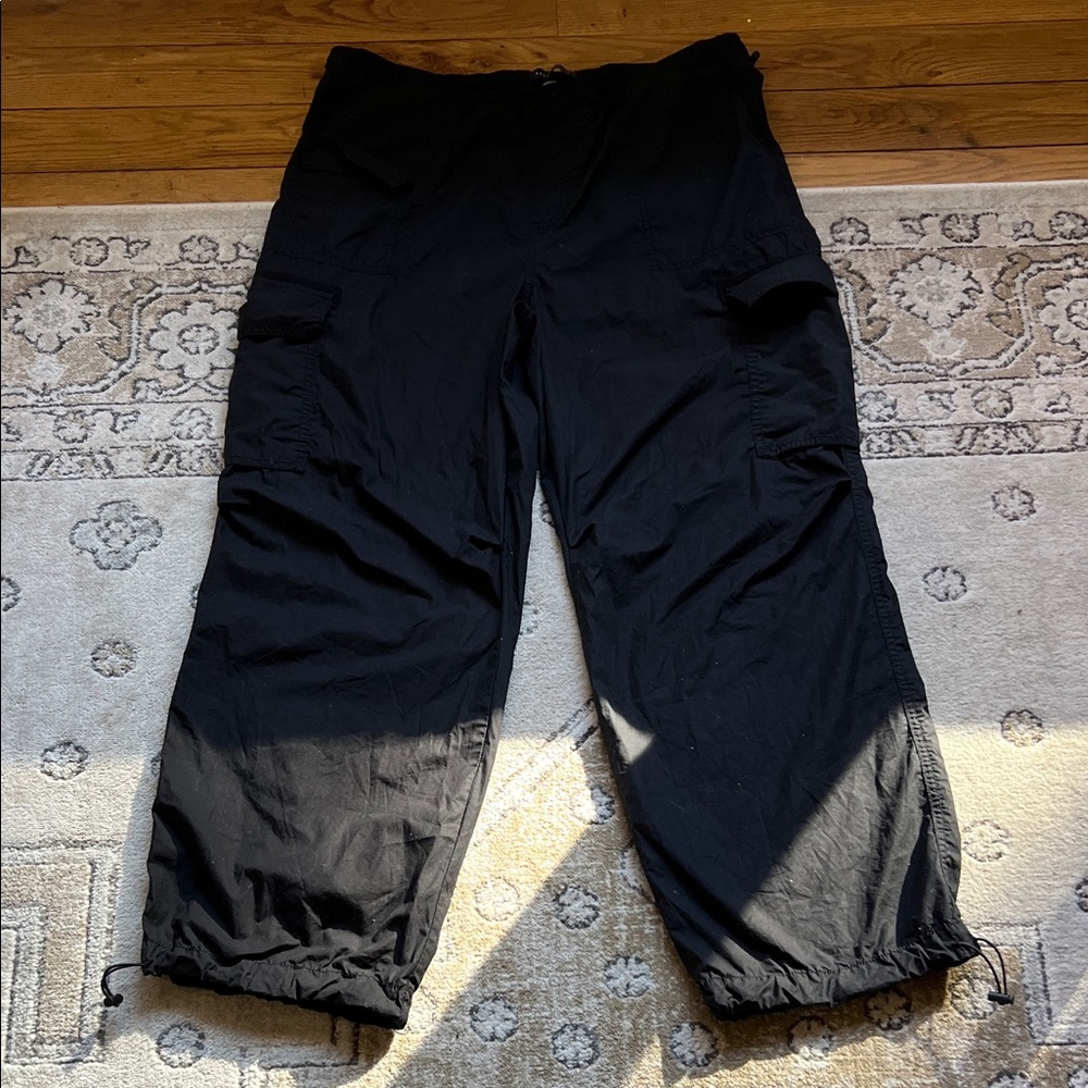 Aeropostale Black Parachute Cargo Pants